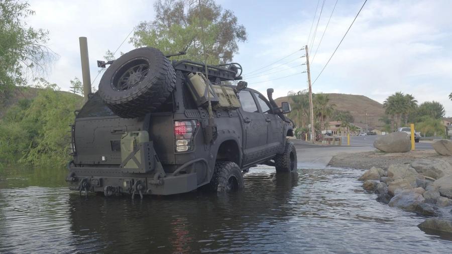  Toyota Tundra CrewMax 4x4 Zombie Apocalypse 2013 года  (фото 92 из 461)